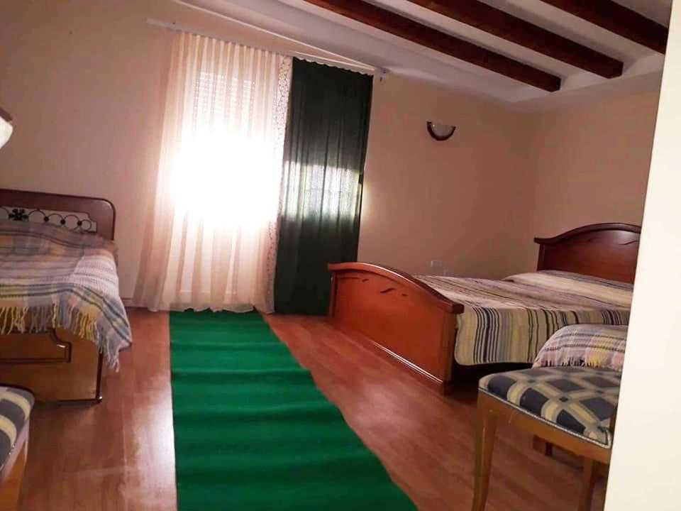 Vila Verd Korce Hotel ภายนอก รูปภาพ
