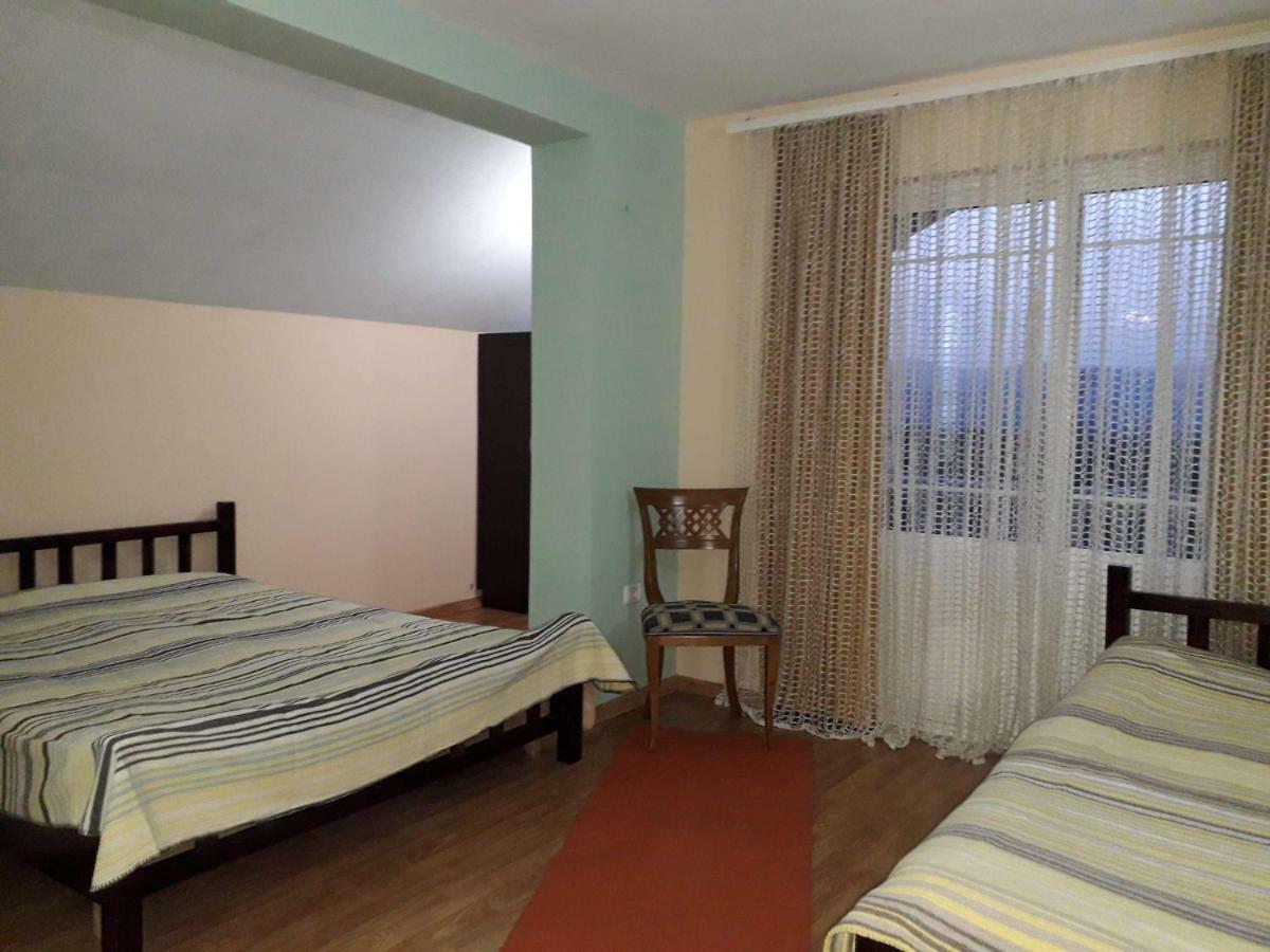 Vila Verd Korce Hotel ภายนอก รูปภาพ
